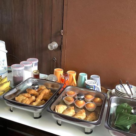 Tata Guesthouse Chiang Mai Ngoại thất bức ảnh