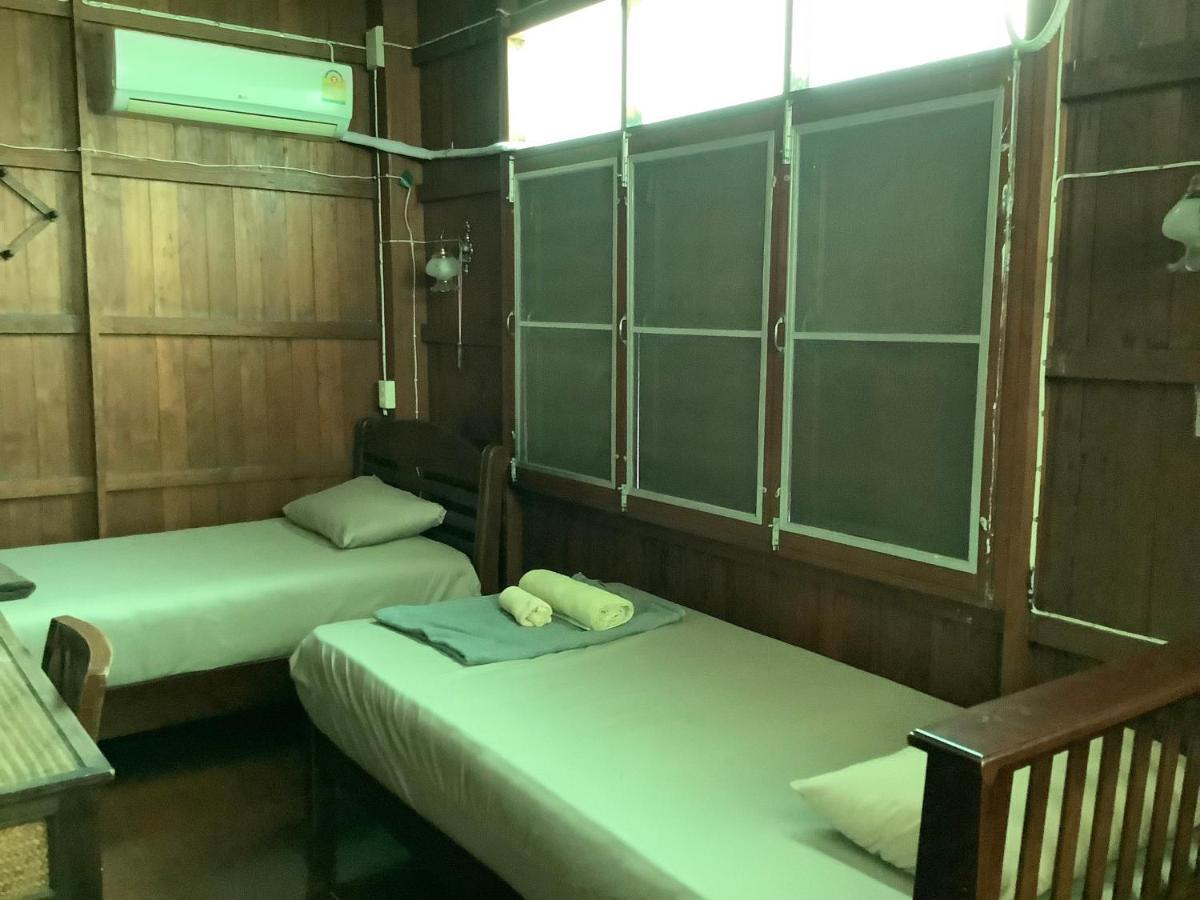 Tata Guesthouse Chiang Mai Ngoại thất bức ảnh